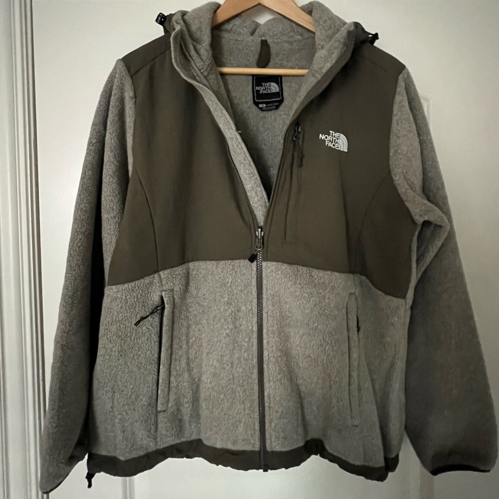 The North Face Womens Hooded Fleece Jacket